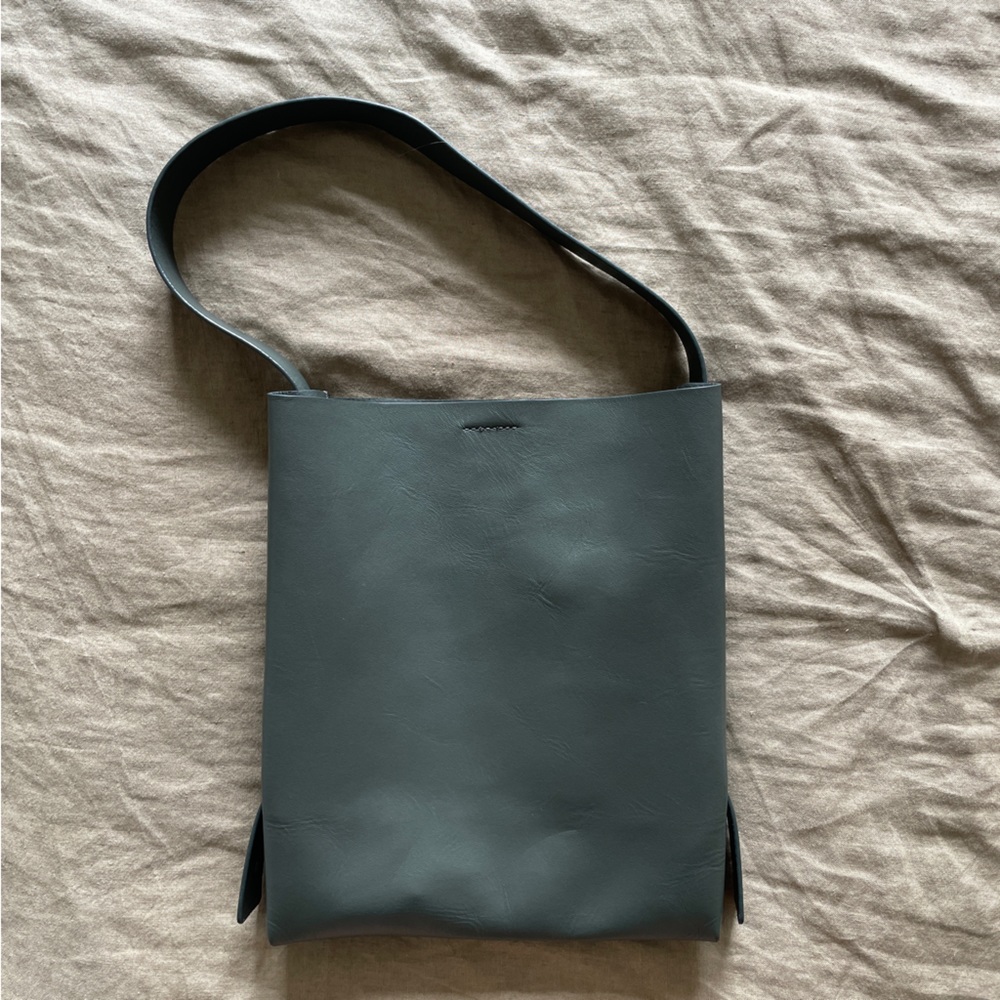 COS Medium Shopper Grained Leather Tote - Picture 2 of 14